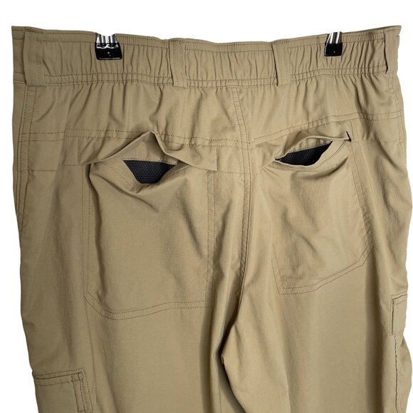 REI Co-op Mens Khaki Cargo Shorts, 34 - Picture 5 of 11